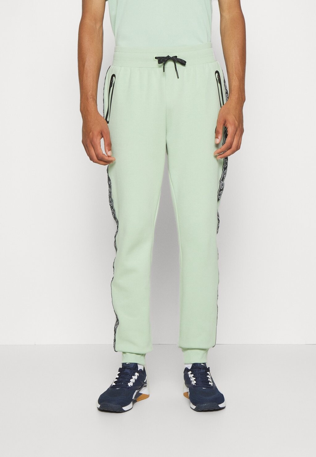 

Спортивные брюки Ellesse