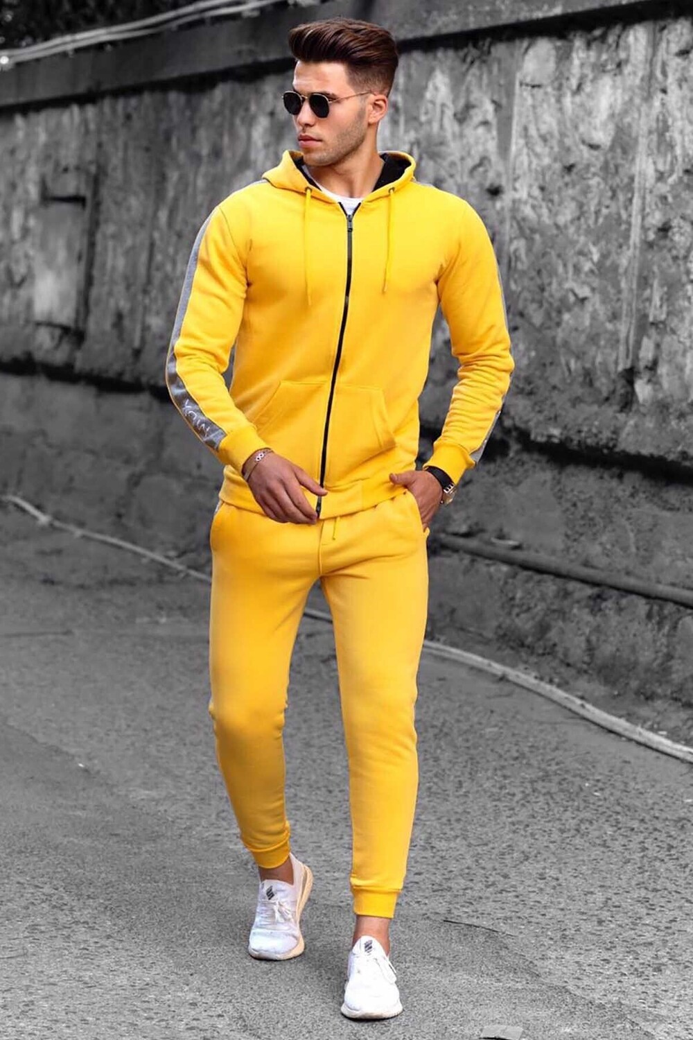 

Спортивный костюм Madmext, желтый