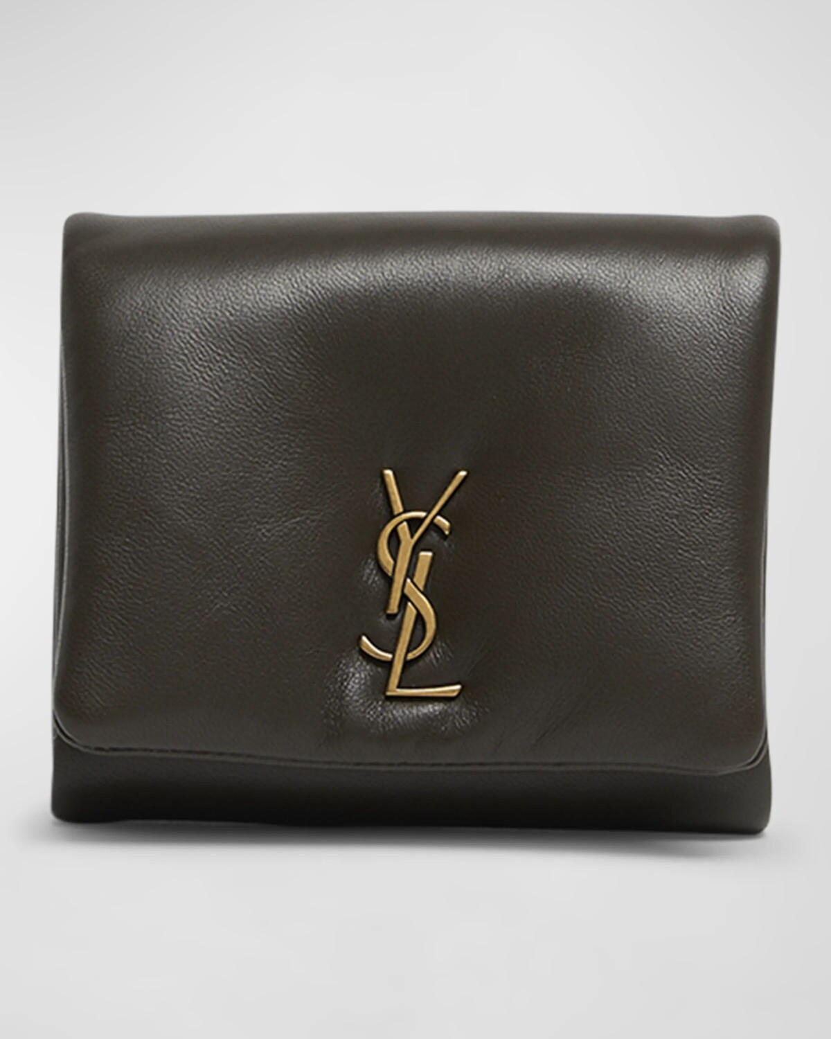 

Компактный кошелек YSL из кожи Plonge Saint Laurent, цвет Light Musk