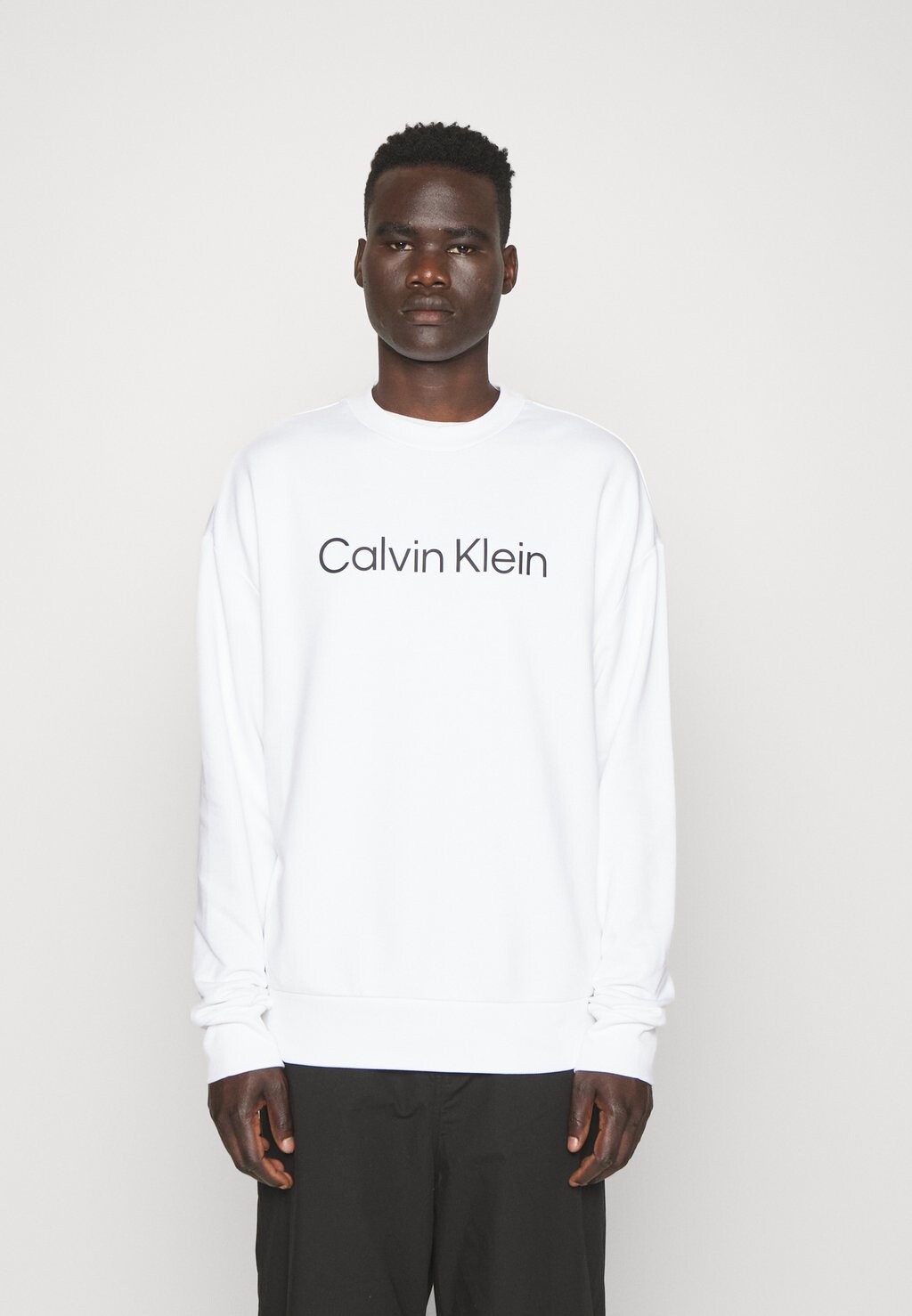 

Толстовка Calvin Klein, белый