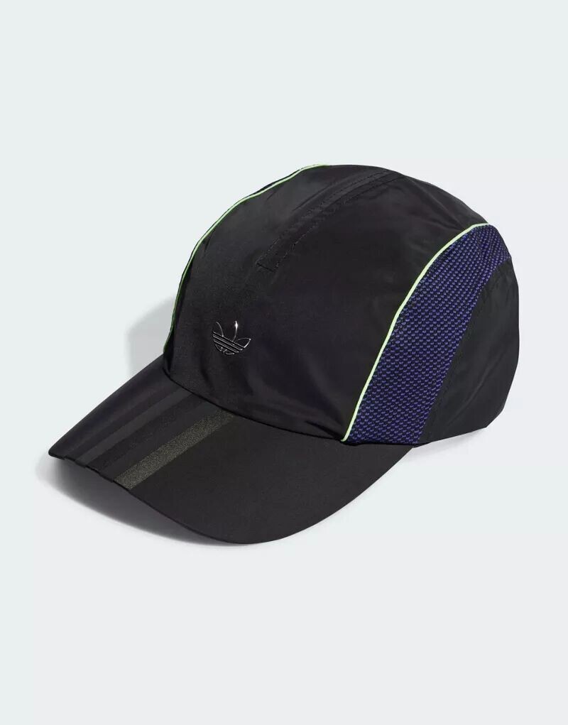 

Черная бейсболка adidas adidas Originals