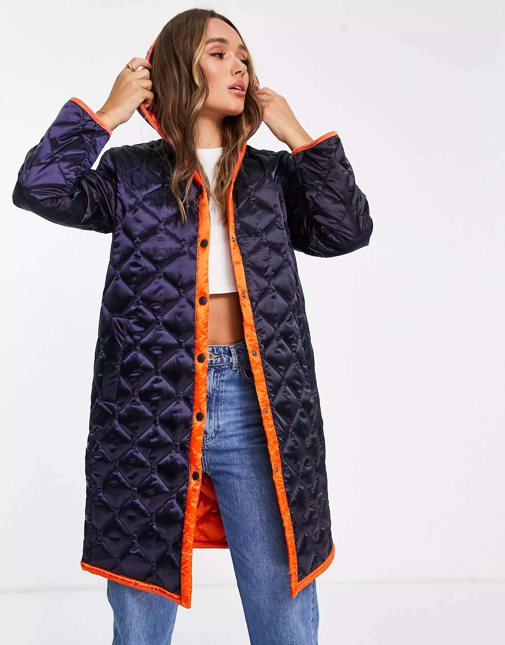 пальто утепленное из хлопка с контрастной отделкой Синее утепленное пальто с контрастной отделкой Gianni Feraud Laura