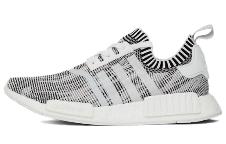 

Adidas originals NMD R1 Glitch Camo Белый Черный