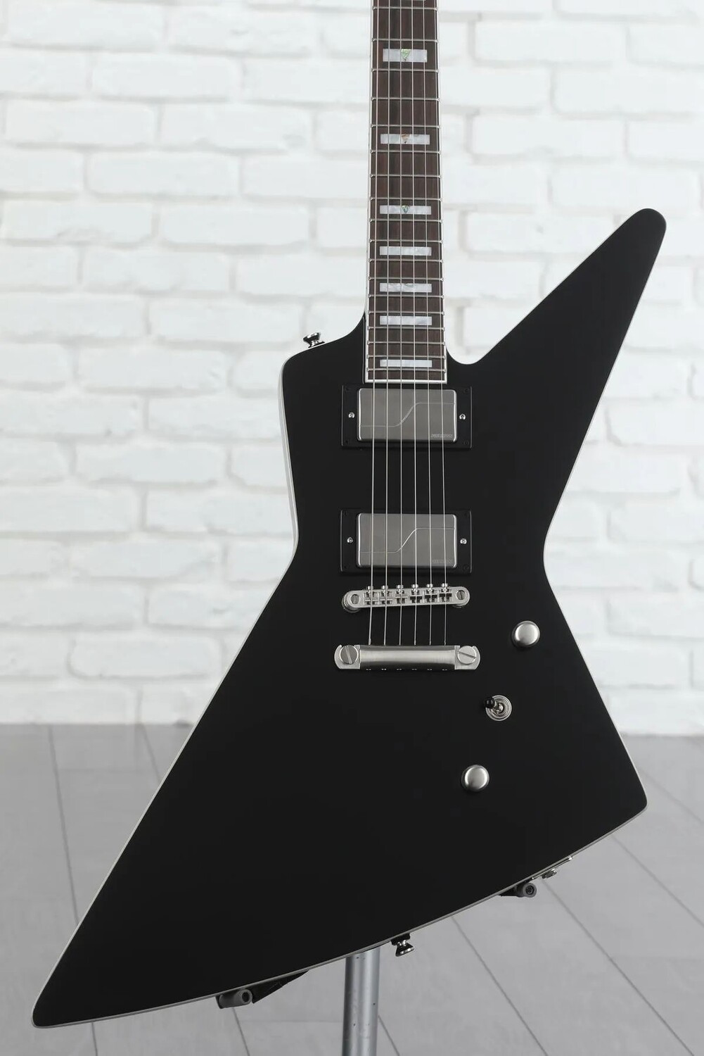 

Электрогитара Epiphone Extura Prophecy — черный состаренный глянец
