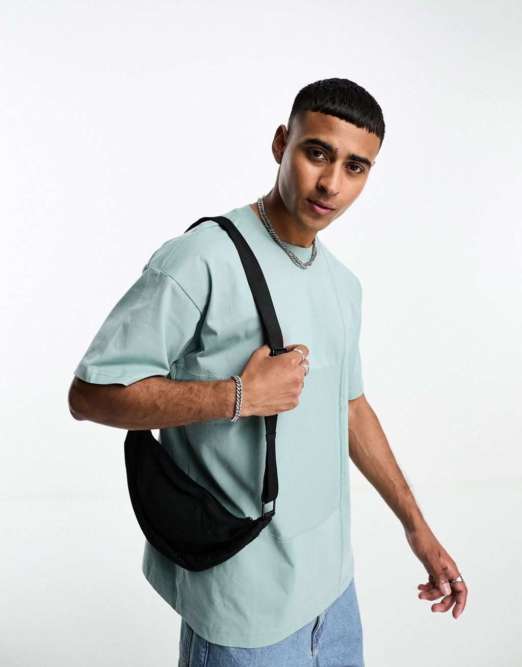 

Синяя футболка Pull&Bear STWD