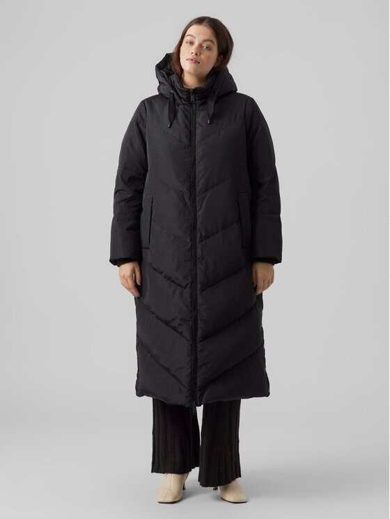 

Пуховик стандартного кроя Vero Moda Curve, черный