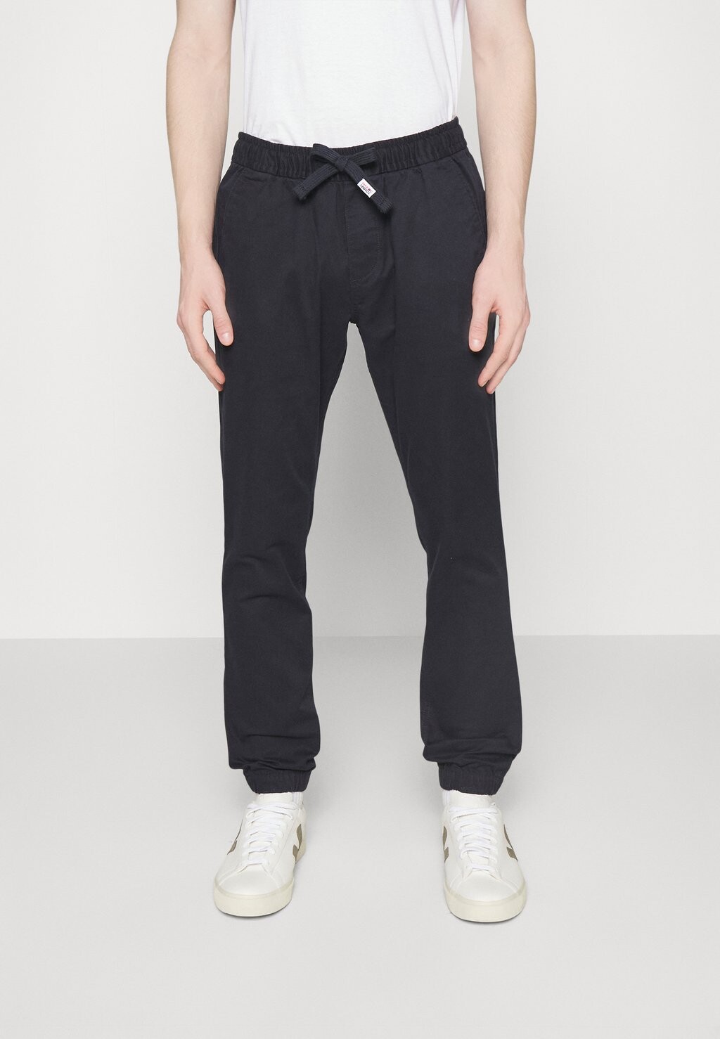 

Брюки SCANTON JOGGER Tommy Jeans, небо пустыни