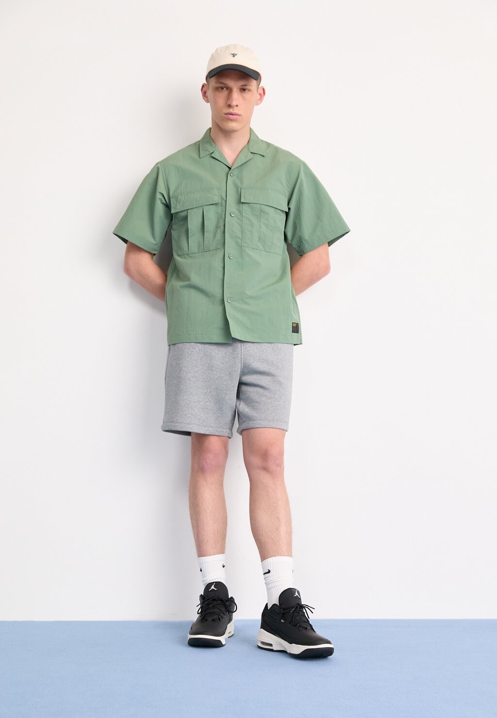 

Кроссовки Jordan Max Aura 5 Jordan, черный