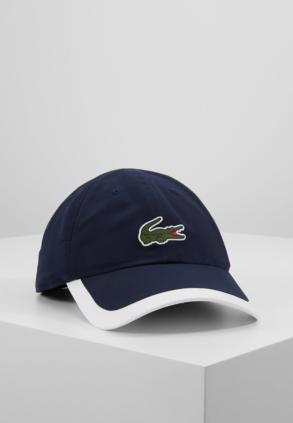 

Бейсболка Lacoste