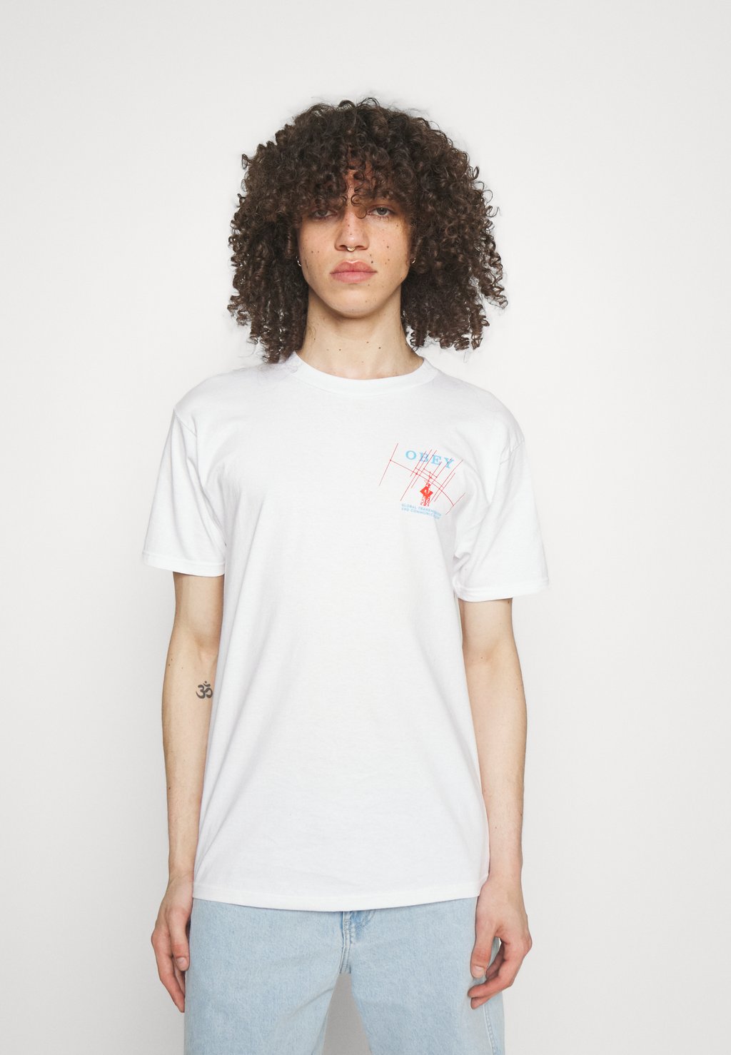 Футболка с принтом Obey Clothing, белый футболка с принтом obey rose obey clothing цвет black