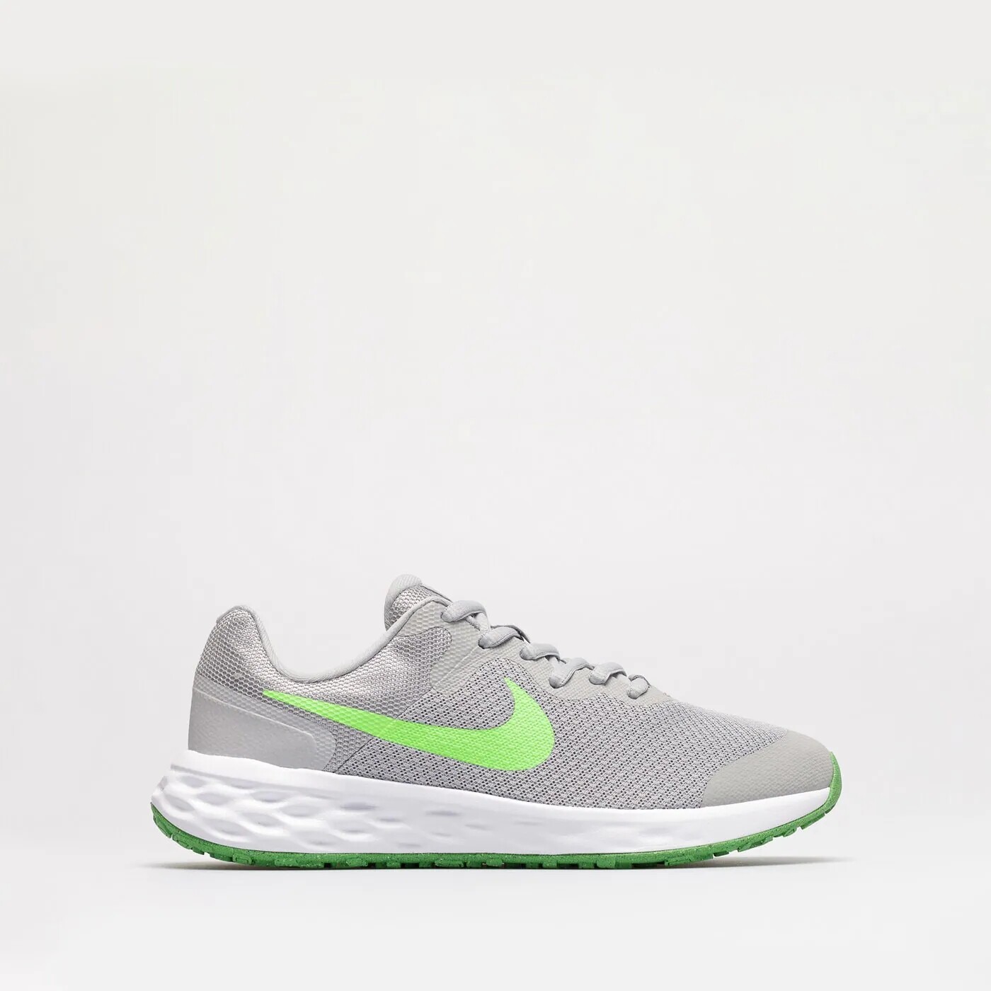 

Кроссовки Nike Revolution 6, серый