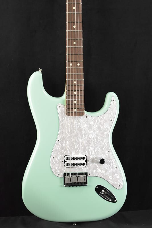 

Электрогитара Fender Limited Edition Tom DeLonge Stratocaster Surf Green Rosewood Fingerboard