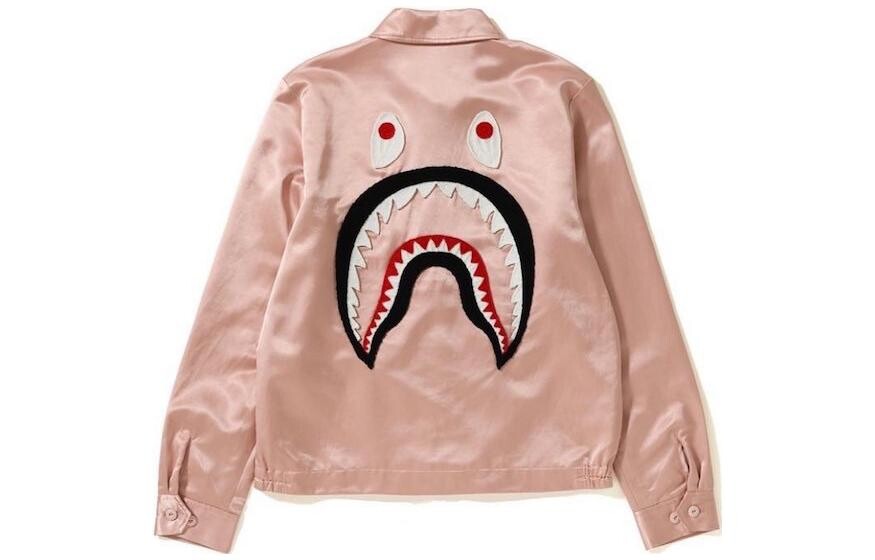 

Куртка женская розовая A Bathing Ape