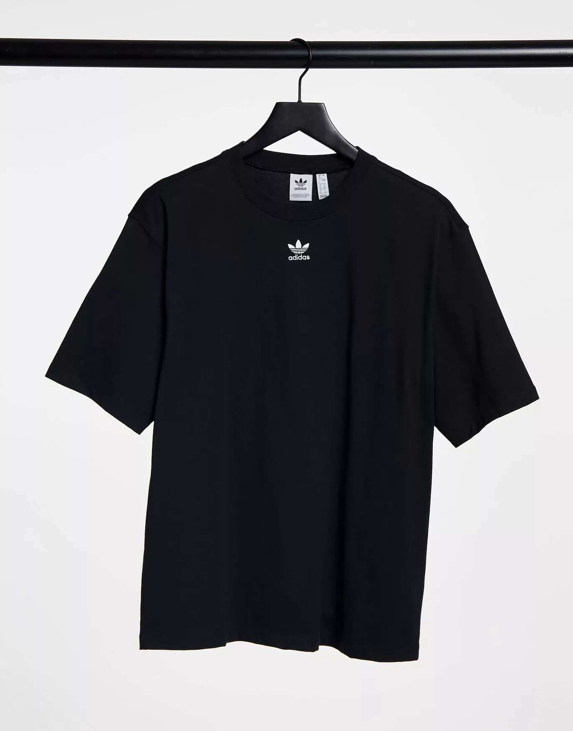 

Черная футболка adidas Originals Essential, Черный