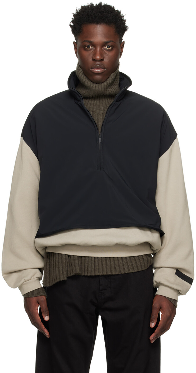

Серо-черный свитшот с воротником-стойкой Fear Of God Essentials, цвет Seal/Jet black