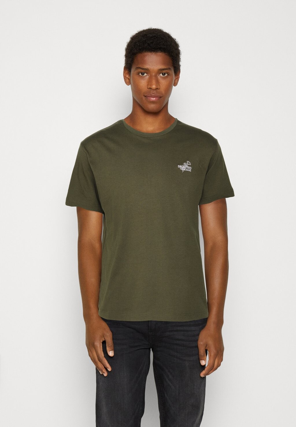 

Базовая футболка SLHERIC O NECK TEE Selected Homme, цвет forest night