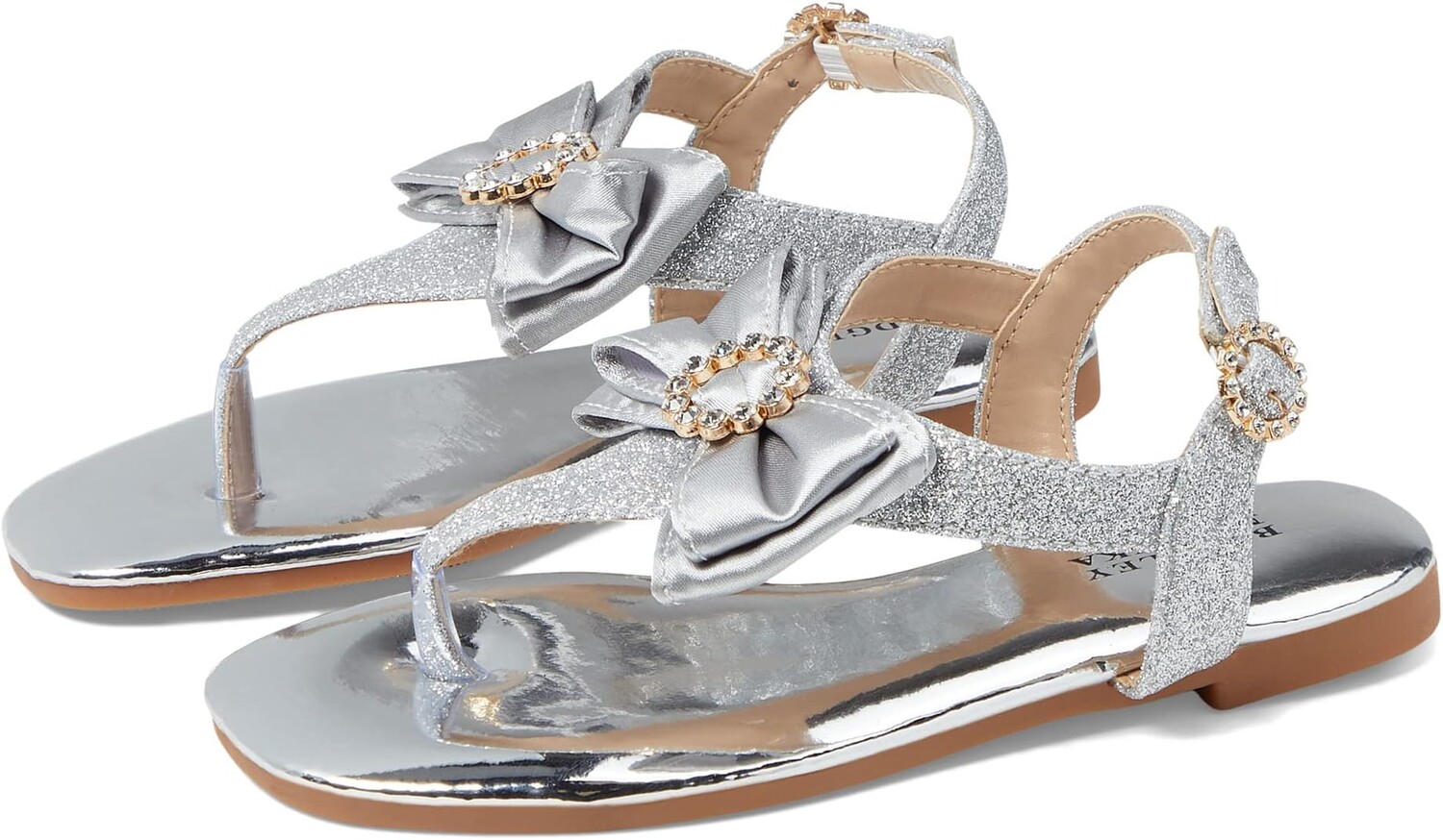 

Сандалии на плоской подошве Taylor Metallic Bow Sandal Badgley Mischka, цвет Silver