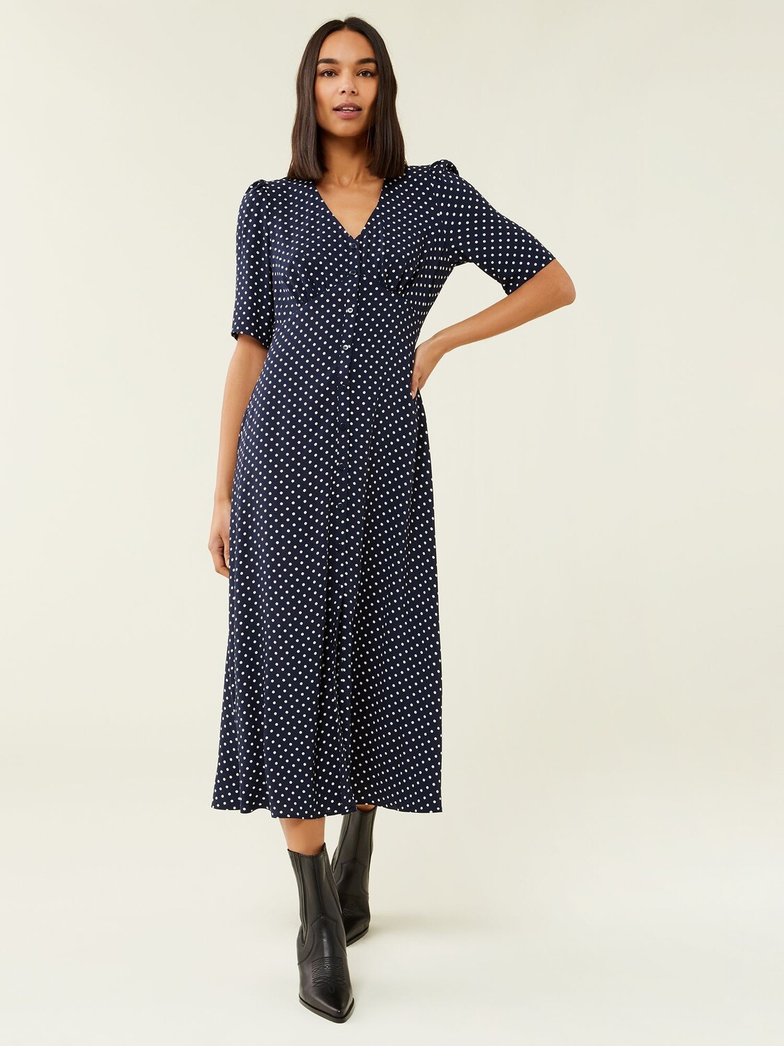 

Платье миди в горошек Finery Camilla, темно-синий/белый