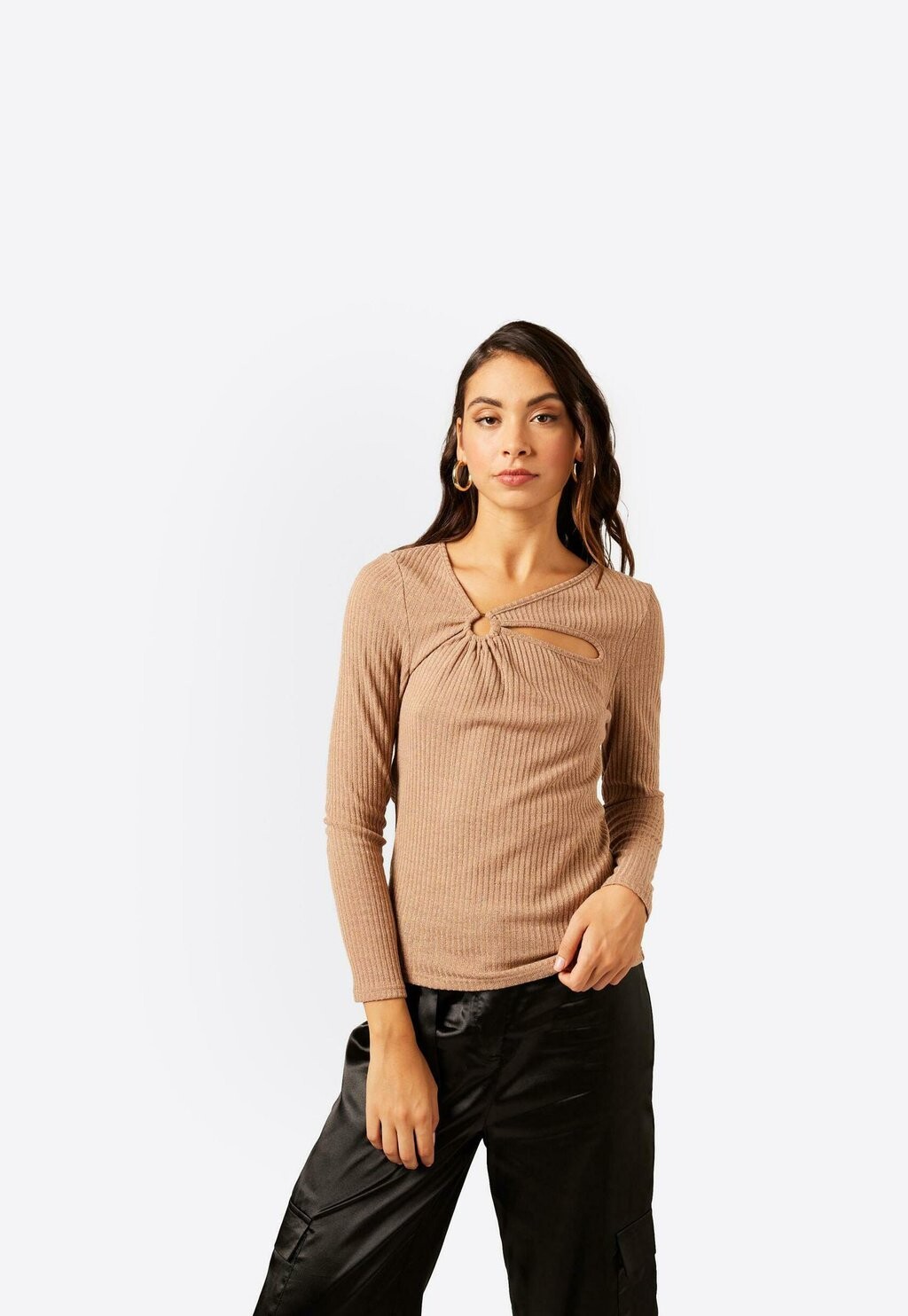 

Свитер Urban Threads