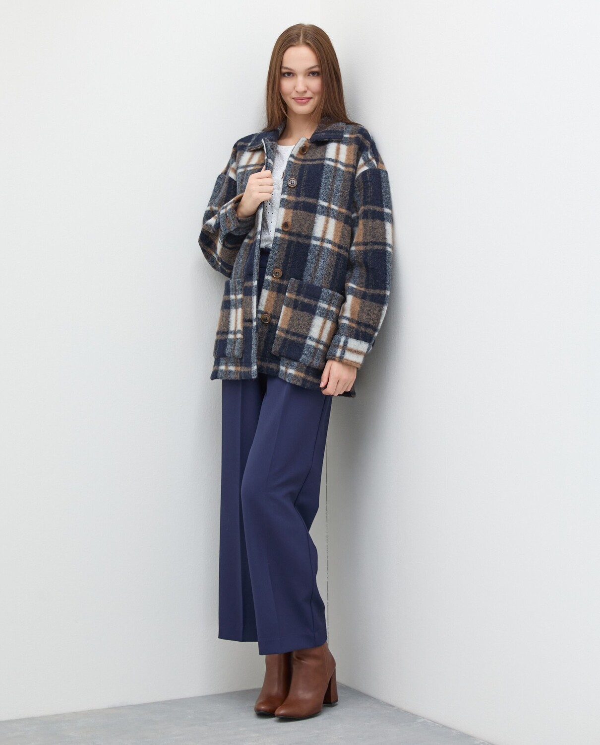 

Женское короткое пальто из смесовой шерсти NICE&CHIC, мультиколор