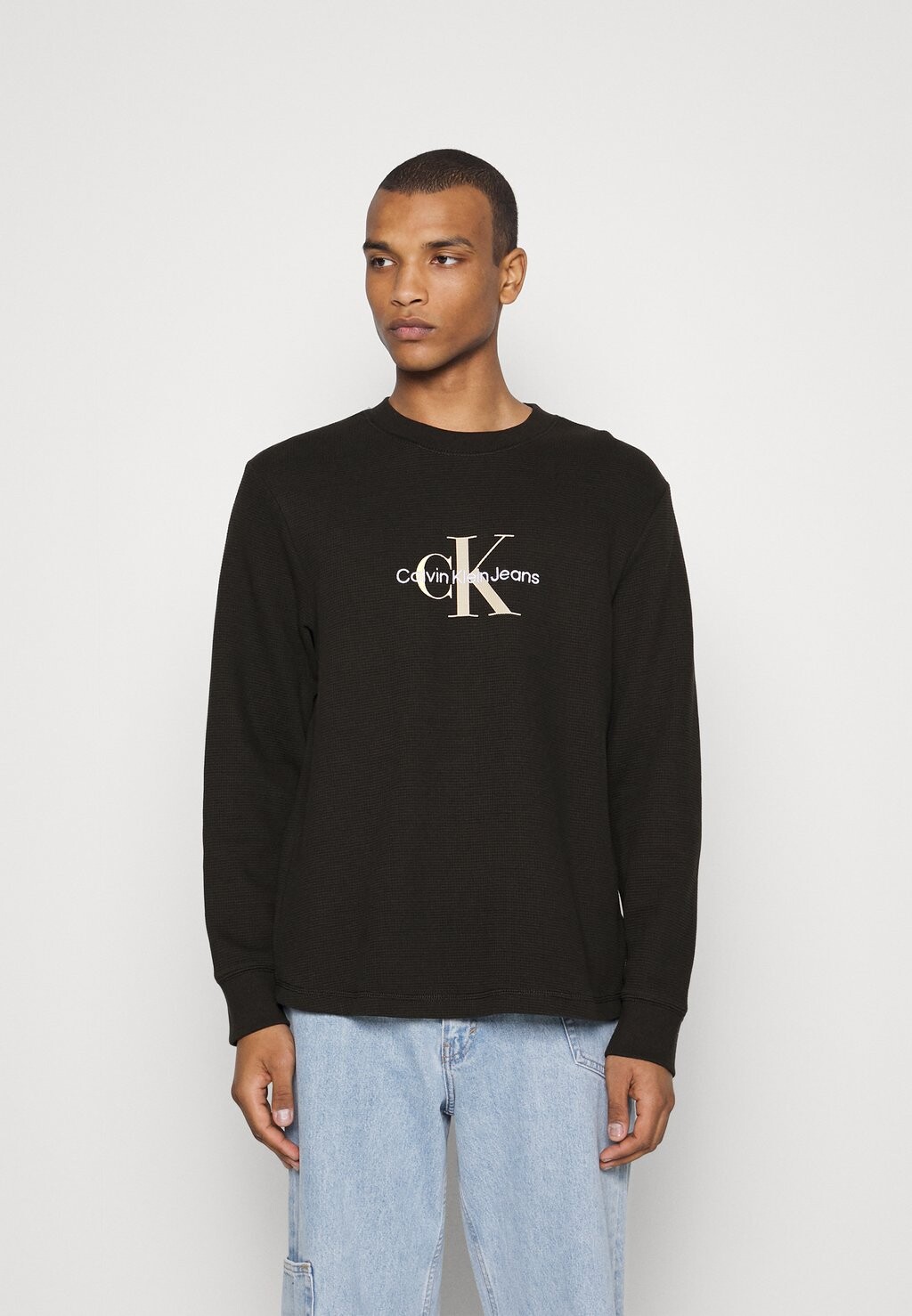 

Толстовка Calvin Klein Jeans, черный