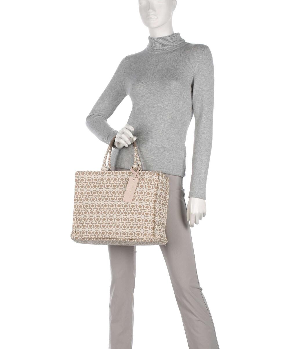 Never without bag