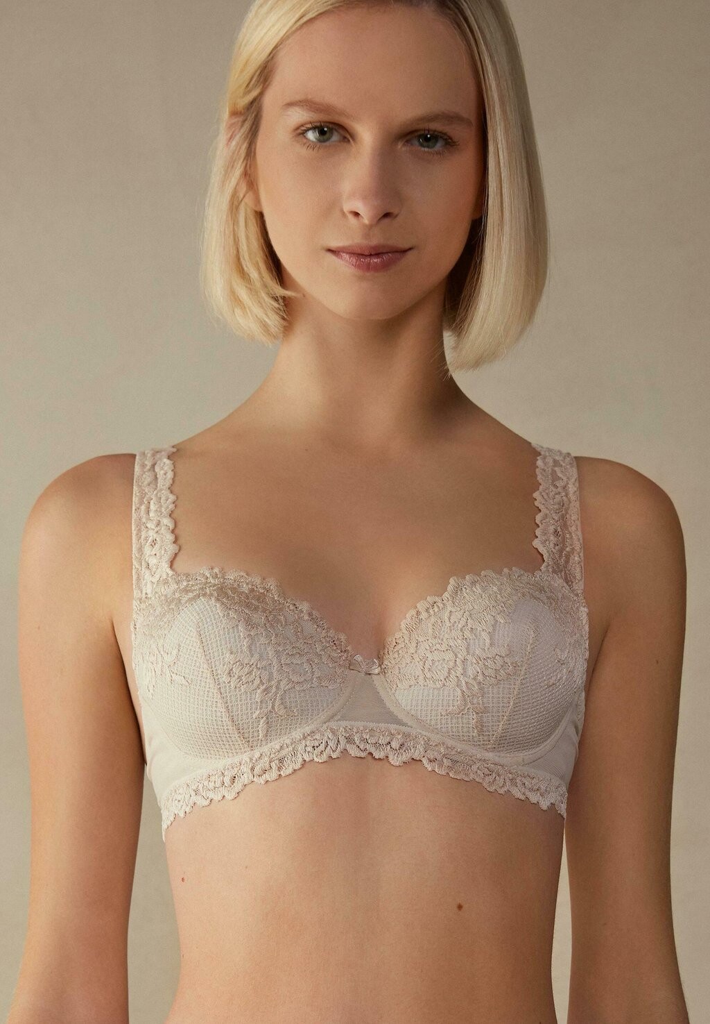 

Бюстгальтер на косточках SOFIA Intimissimi, бежевый меланж