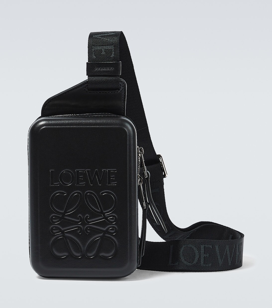 

Сумка через плечо Molded Sling из кожи Loewe, черный