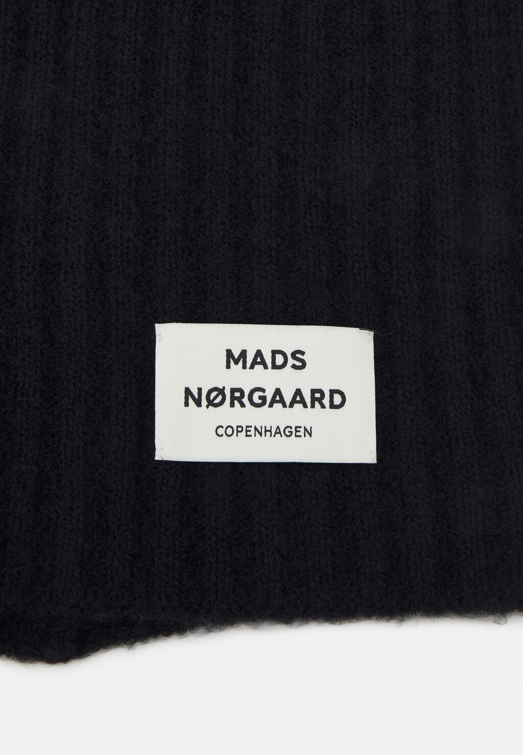 

Снуд TOSCA SNATIE NECK PIECE Mads Nørgaard, черный