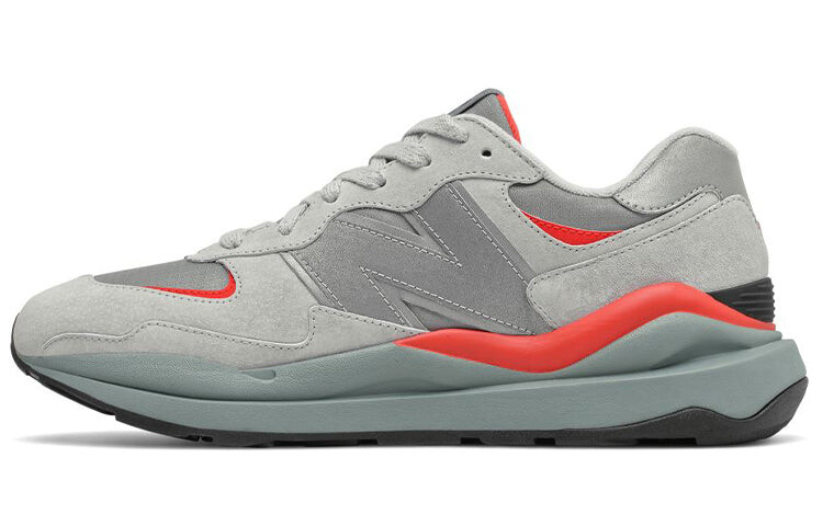 

Кроссовки низкие унисекс New Balance 5740, серый / оранжевый