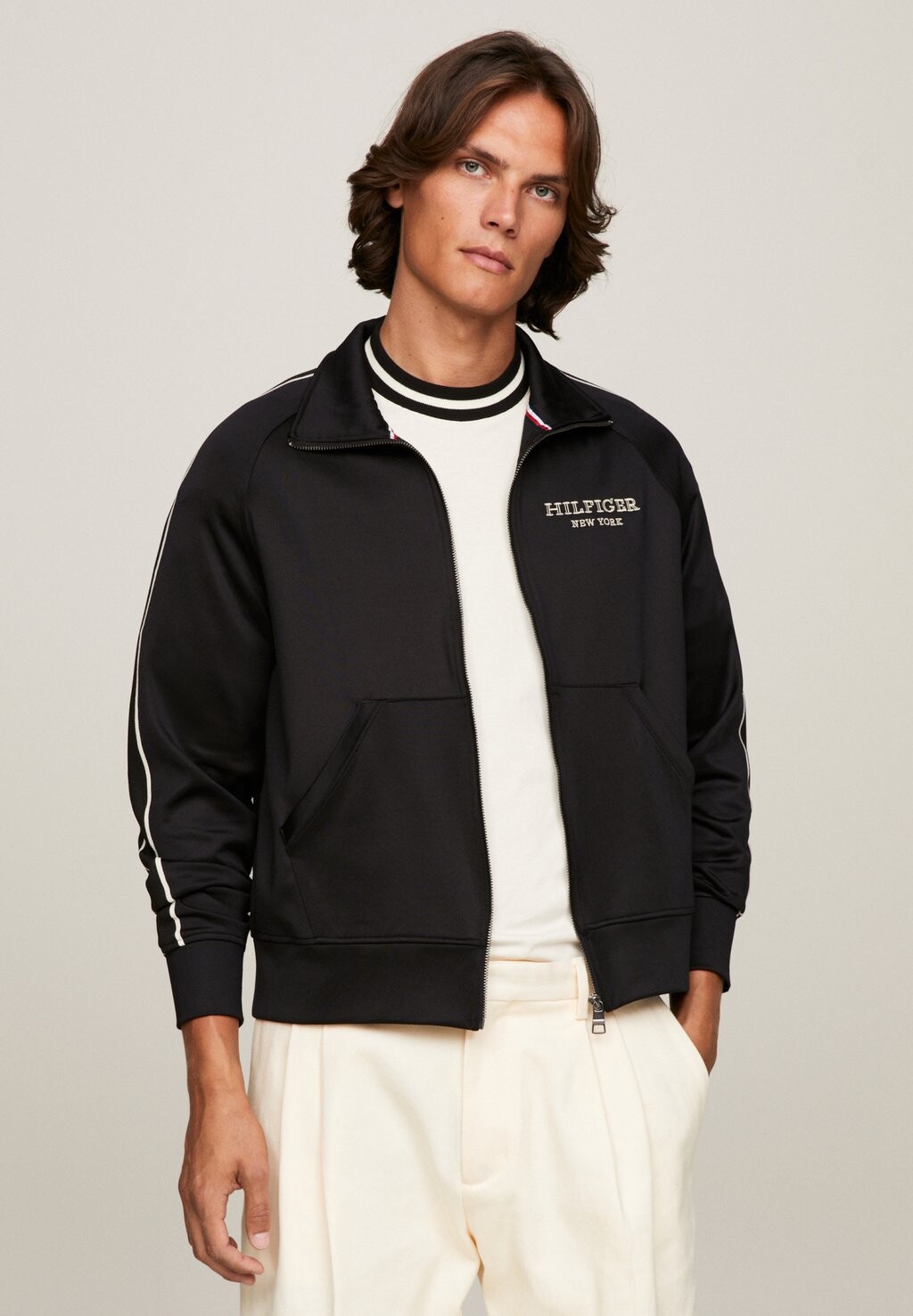 

Куртка тренировочная MONOTYPE TRACK ZIP THROUGH Tommy Hilfiger, цвет black