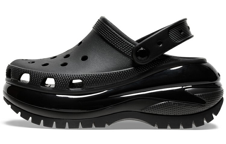 цена Сабо Crocs Classic Mega Crush, черные