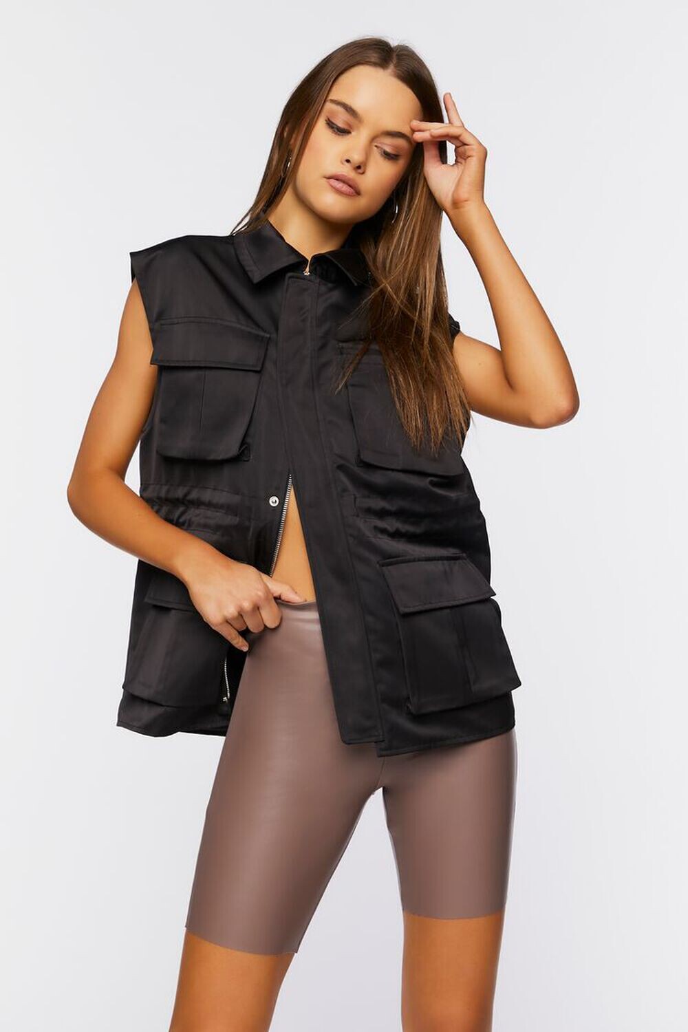 

Байкерские шорты из искусственной кожи Forever 21