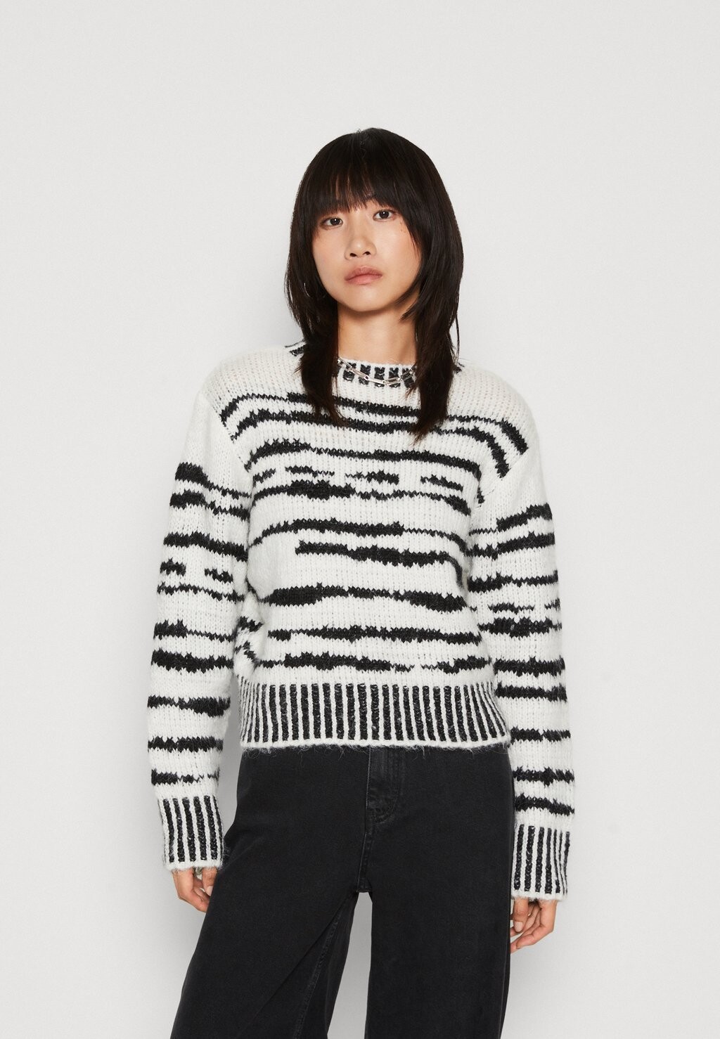 

Свитшот Object OBJCONTESSA O NECK, цвет black/white