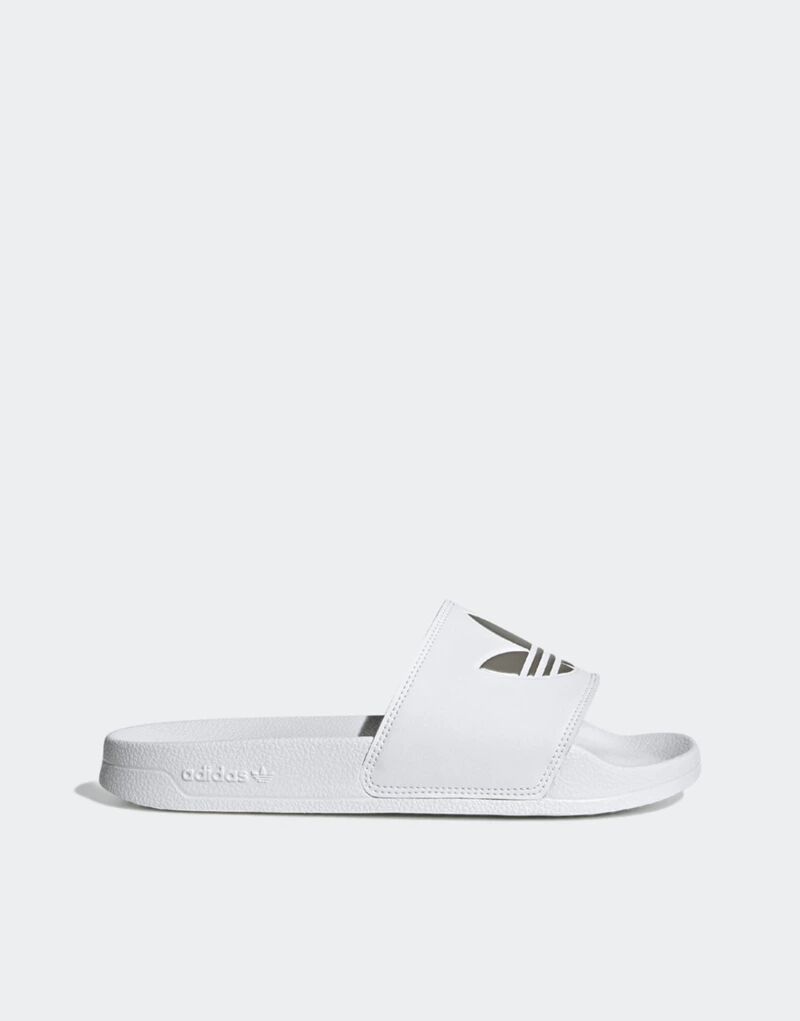 Белые и серебристые сандалии adidas Originals Adilette с трилистником