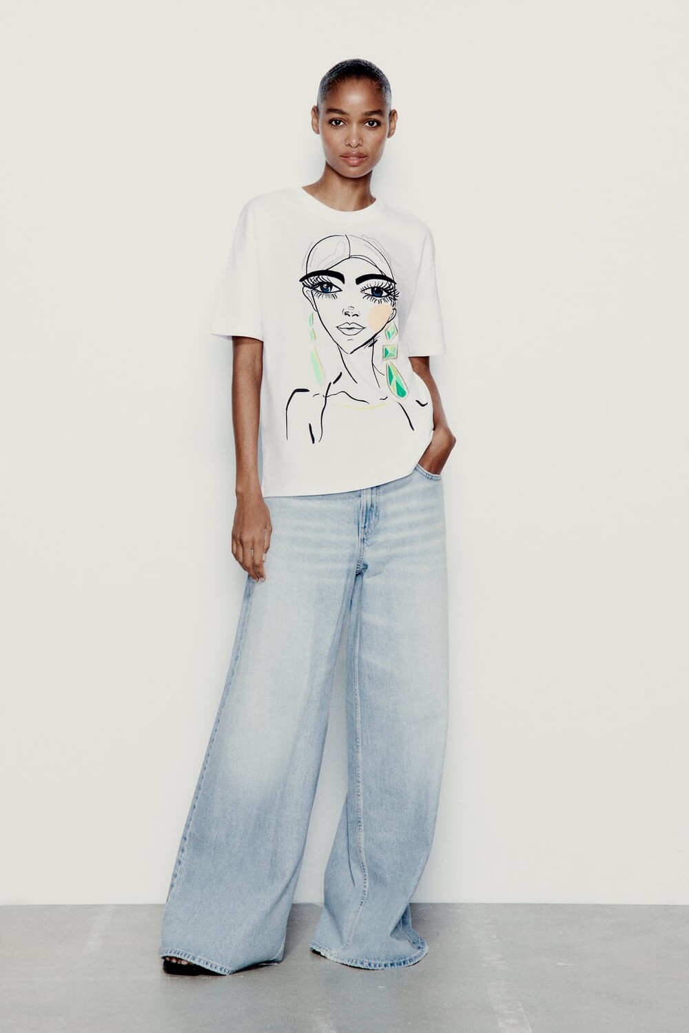 

Футболка для девочки с вышивкой ZARA, белый