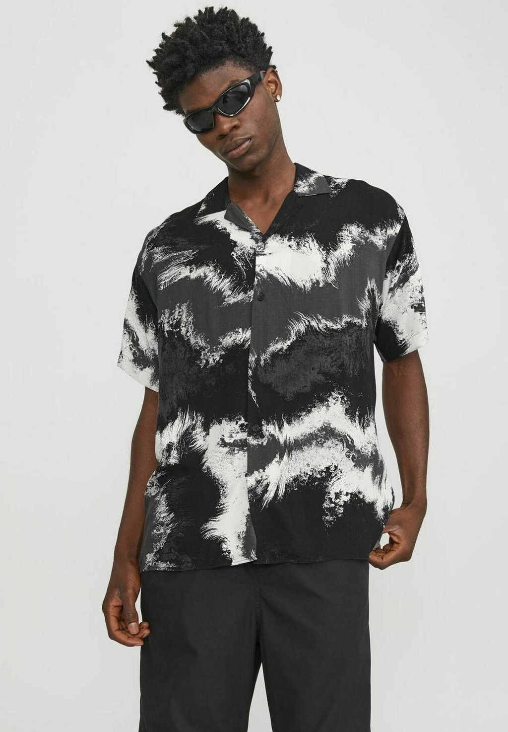 

Рубашка JCOJEFF RESORT Jack & Jones, цвет asphalt