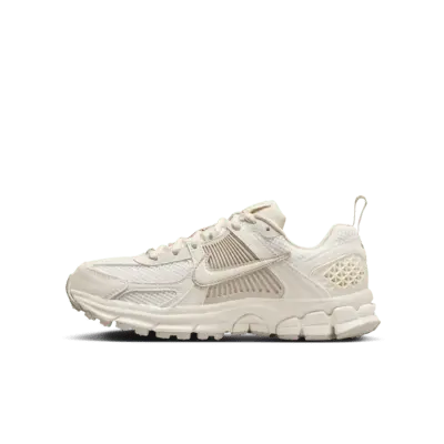 

Кроссовки Nike Vomero 5, цвет Pale Ivory/Pale Ivory/Sanddrift/Pale Ivory