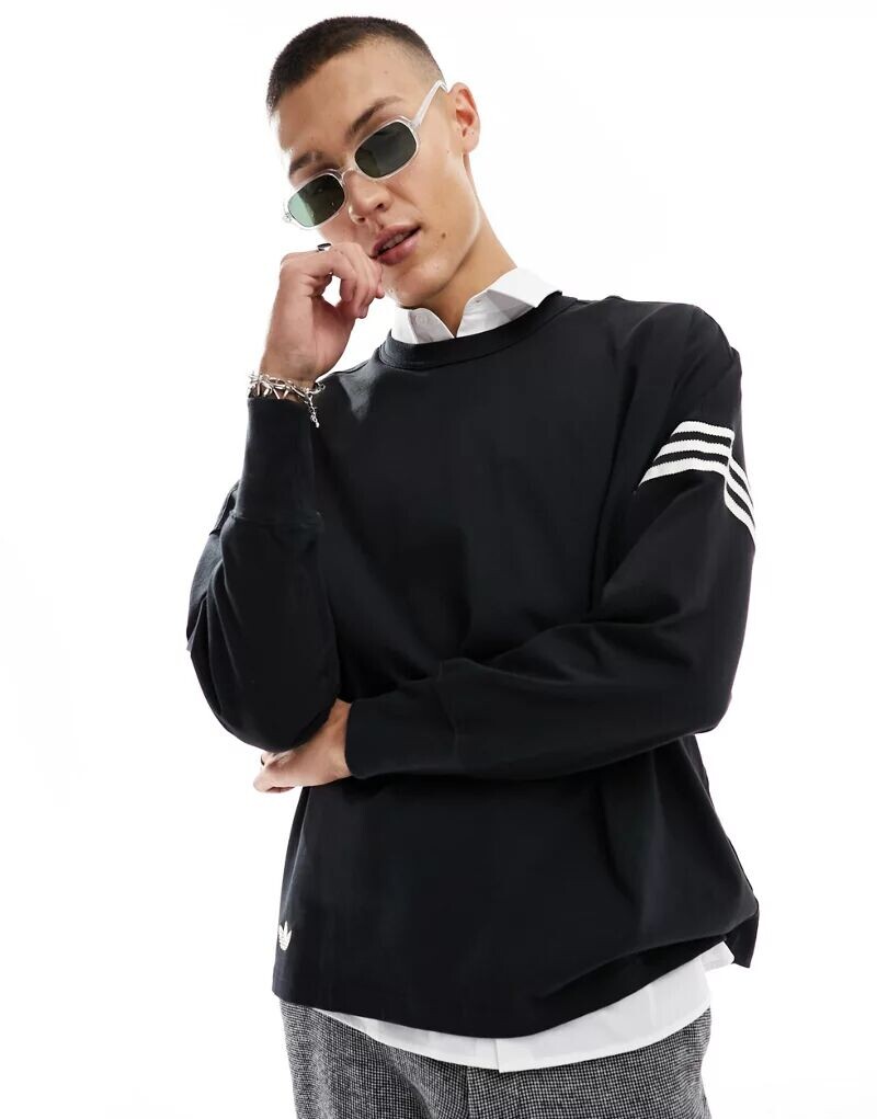 

Черная футболка с длинными рукавами и 3 полосками adidas Originals Neuclassics
