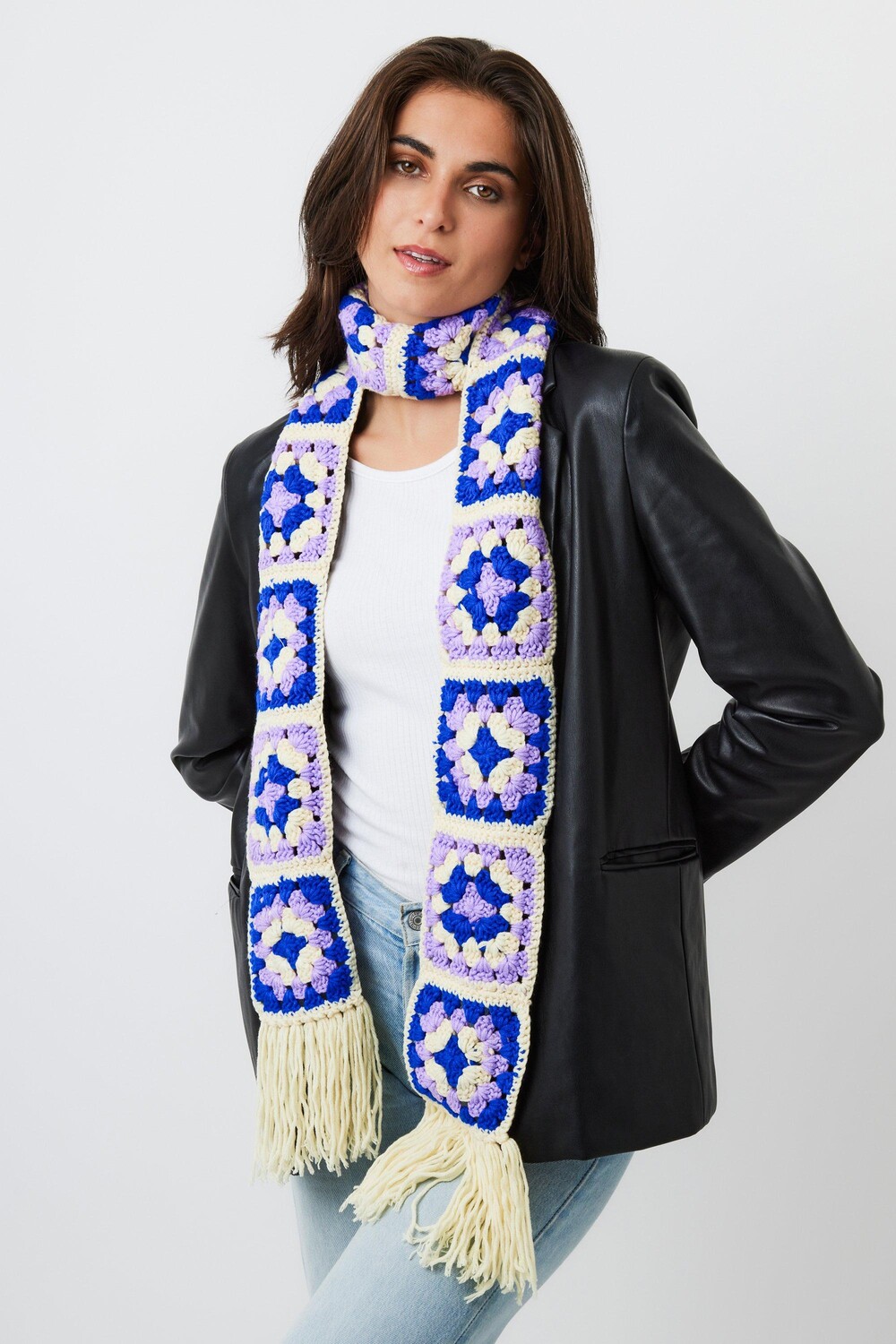

Вязаный крючком шарф с цветочной нашивкой My Accessories London, фиолетовый