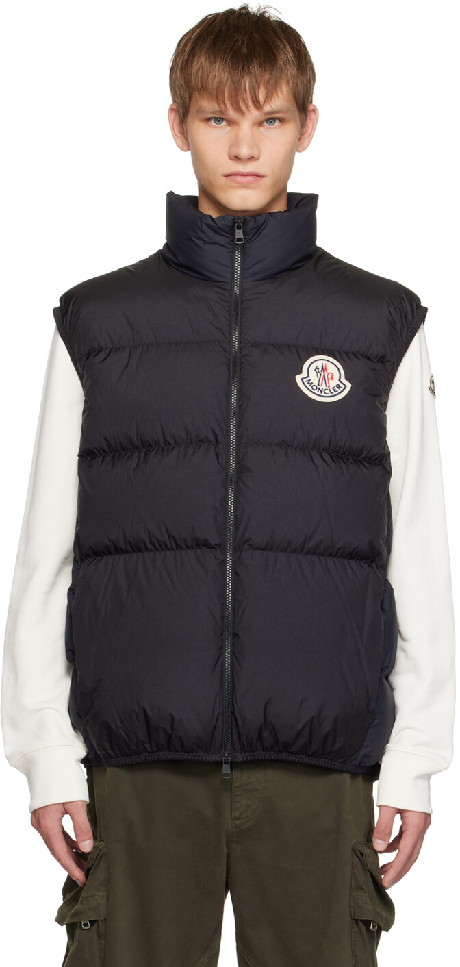 

Moncler Черный пуховик Almaz