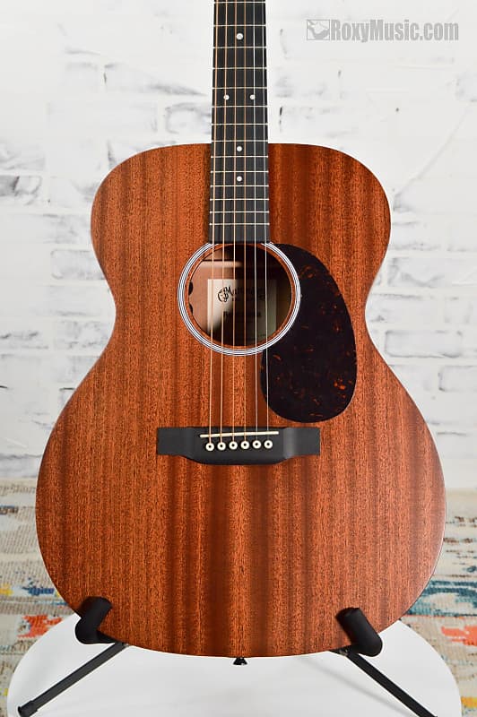 Акустическая гитара Martin 00010E Solid Sapele Acoustic Electric Guitar w/Soft Case