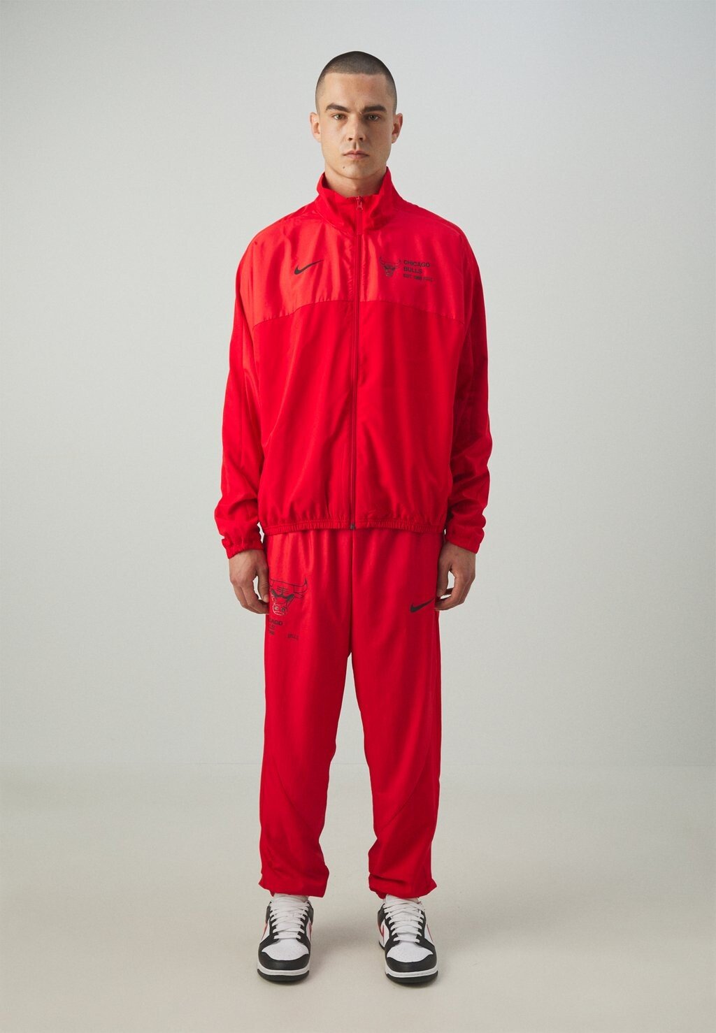 

Спортивный костюм NBA CHICAGO BULLS TRACKSUIT Nike, красный