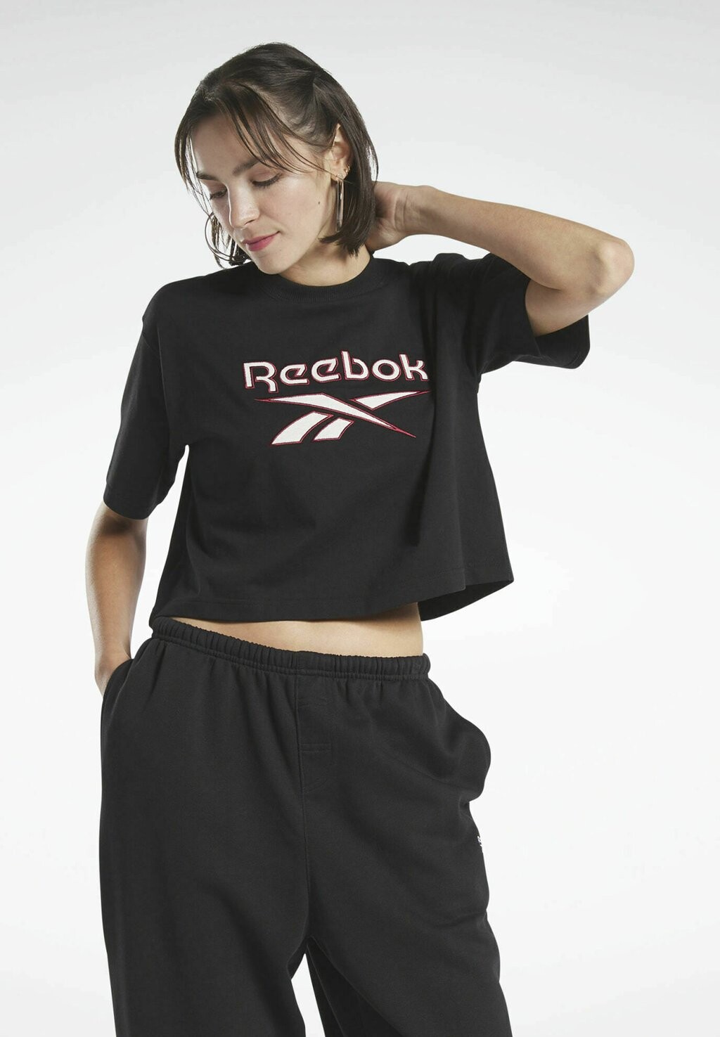 

Футболка с принтом Reebok Classic, черный