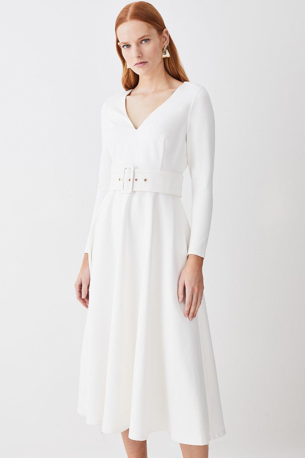 

Платье макси с V-образным вырезом и поясом Karen Millen, белый