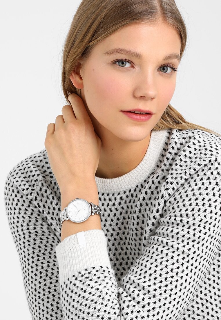 

Часы Fossil