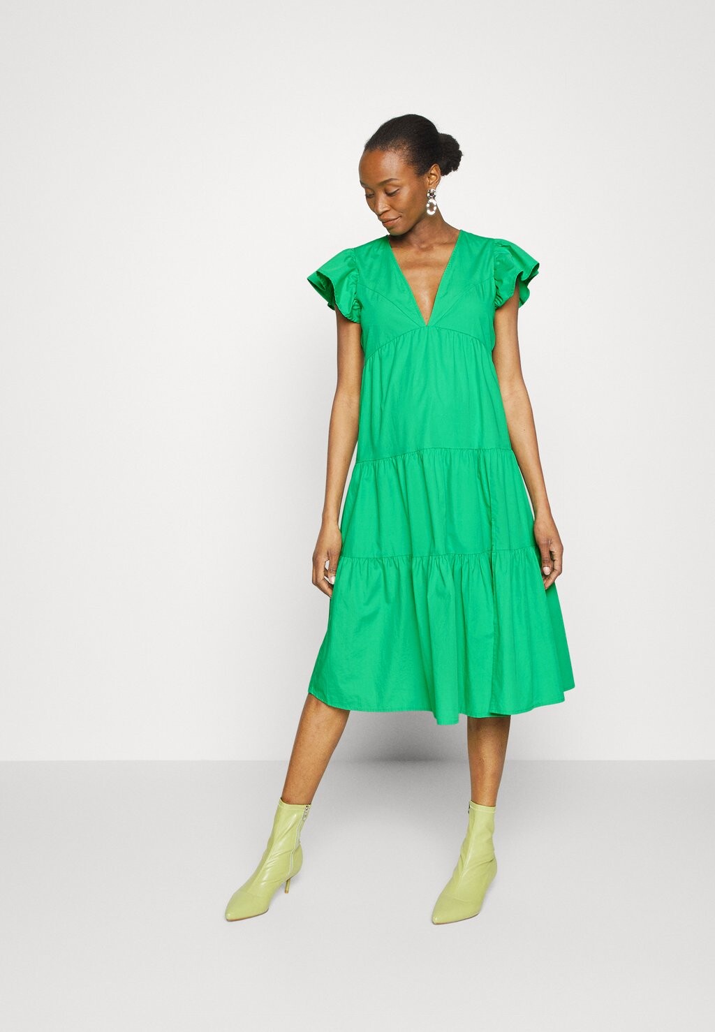 

Летнее платье Vero Moda, зеленый