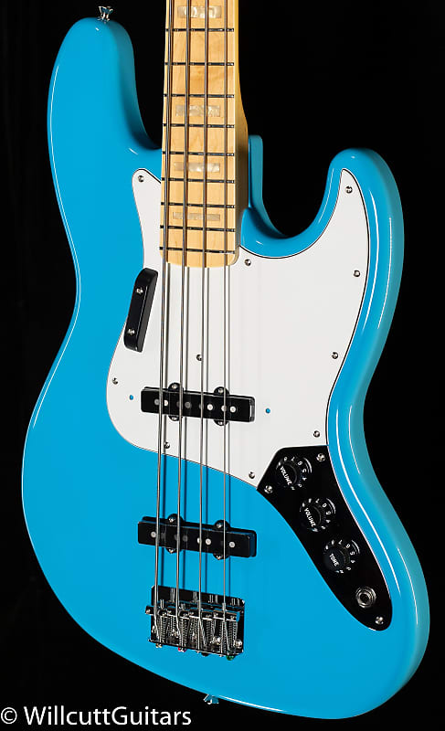 Басс гитара Fender Made in Japan Limited International Color Jazz Bass Maple Fingerboard Maui Blue