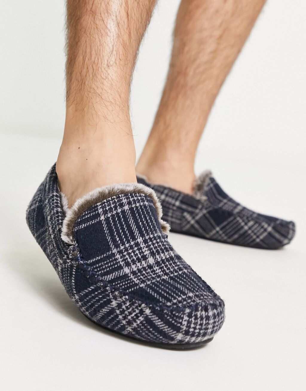 

Темно-синие мокасины в клетку ASOS DESIGN