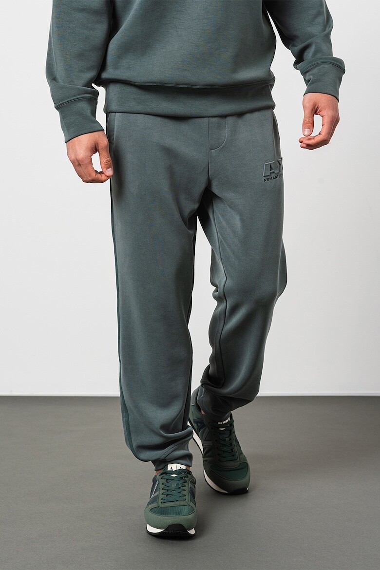

Спортивные брюки с модалом Armani Exchange, серый